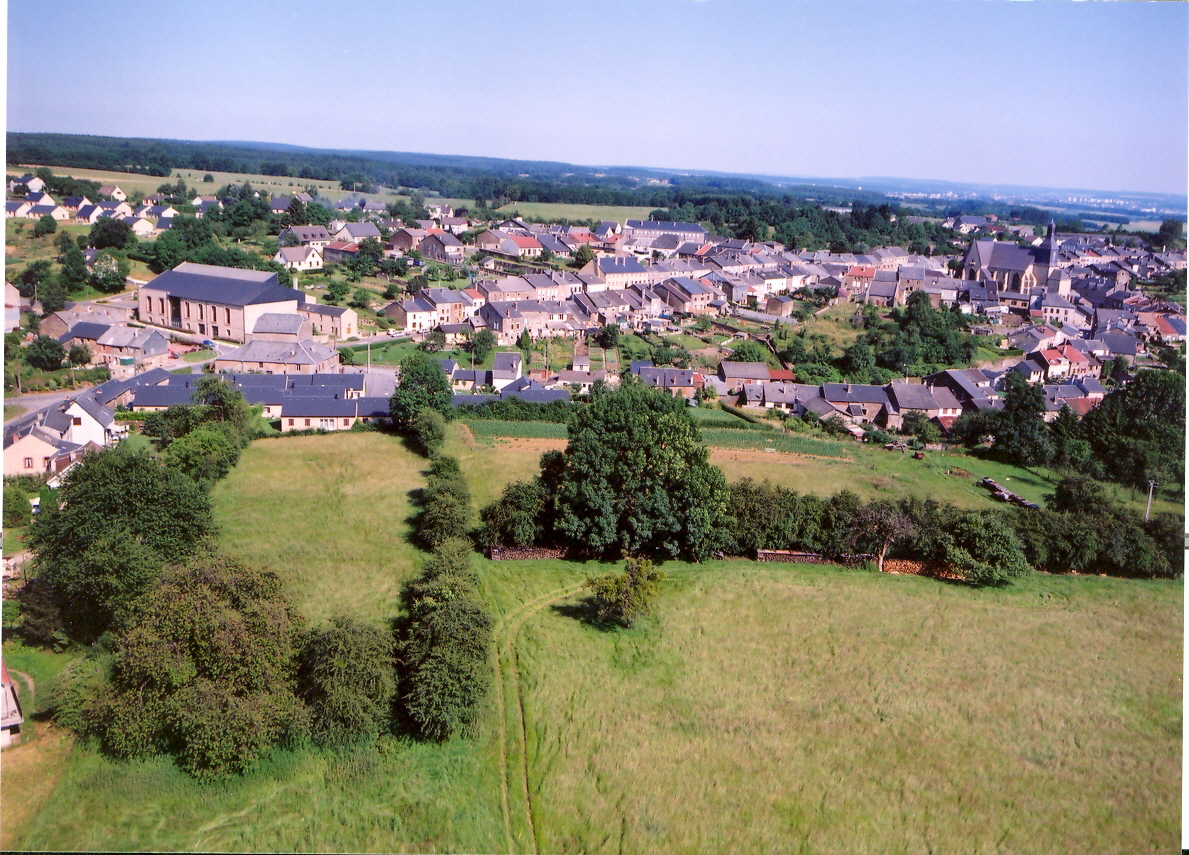 renwezvueaeriennevillage008 Mairie de Renwez